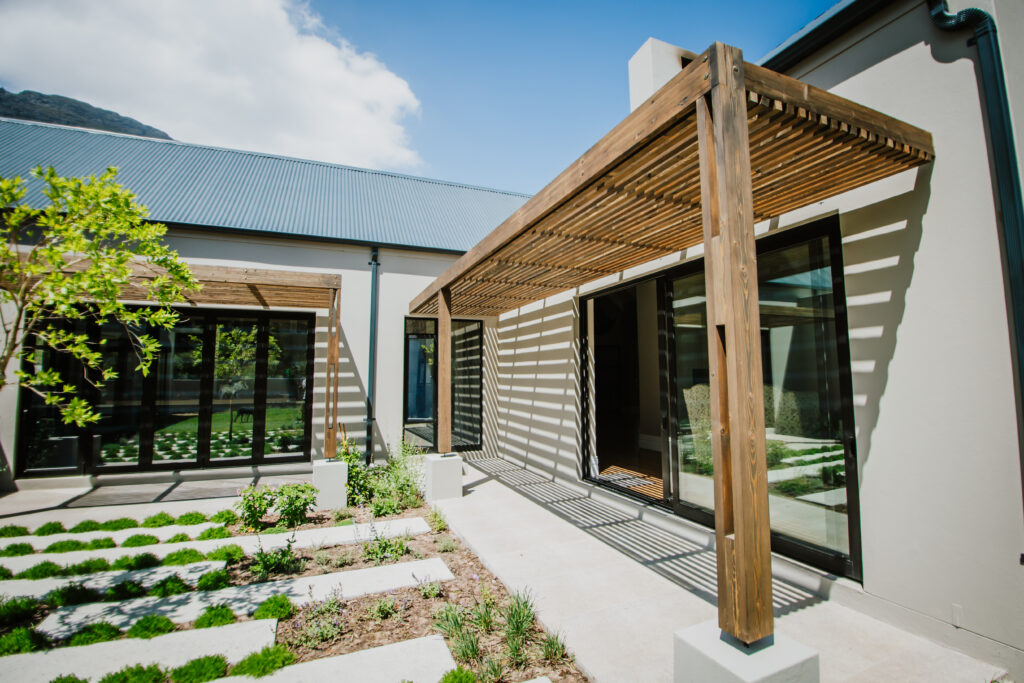 Geani Gold - Pergola