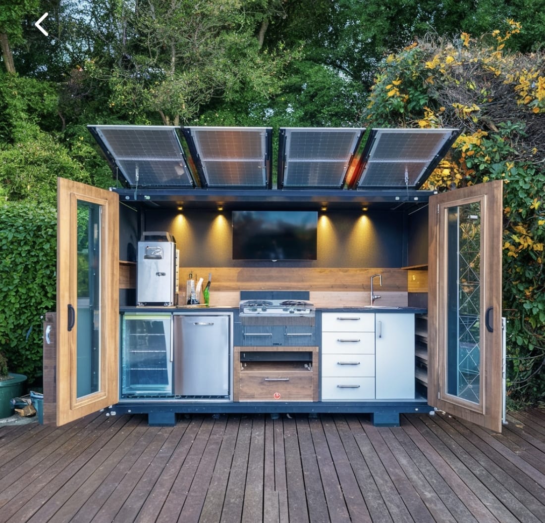 eco-friendly-outdoor-kitchen-materials